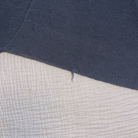 T Alexander Wang lightweight knit asymmetrical sweater. Dirty olive colour. S - Picture 9 of 10